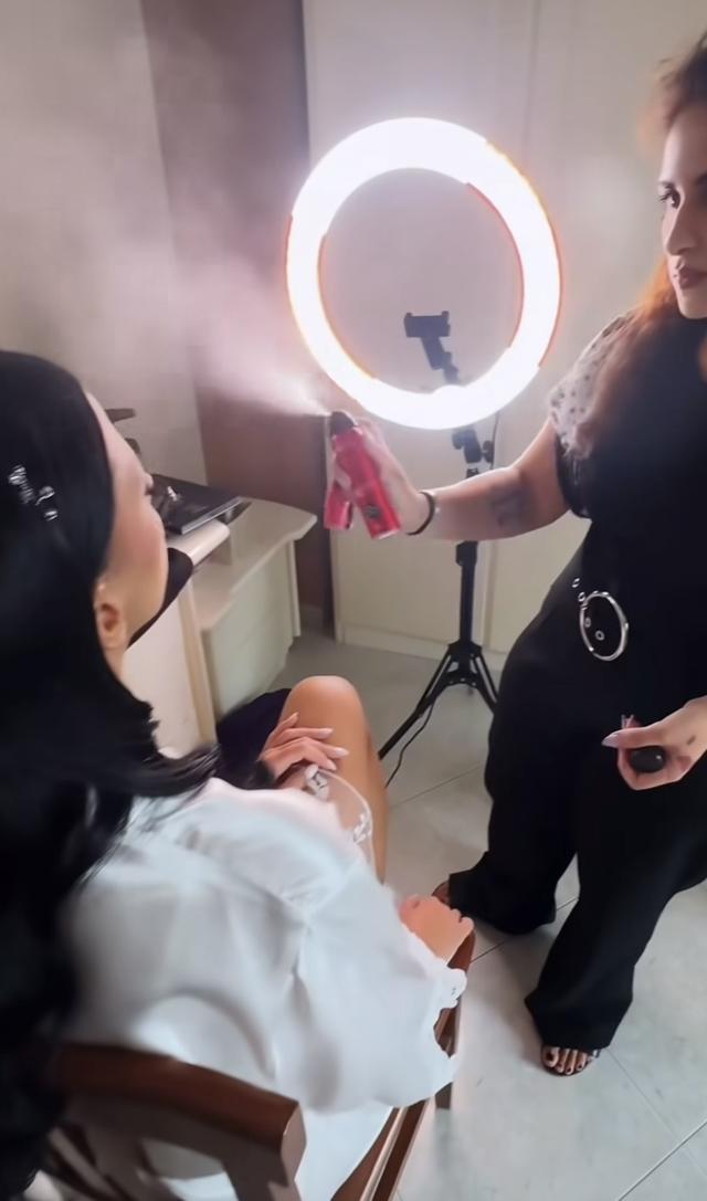 Ilaria Caiazzo Make-up Artist - 2