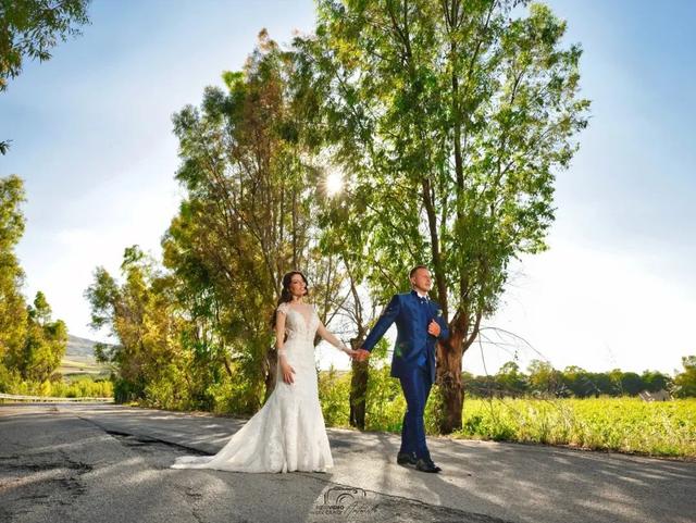 Natural Frame Photo & Film - 1