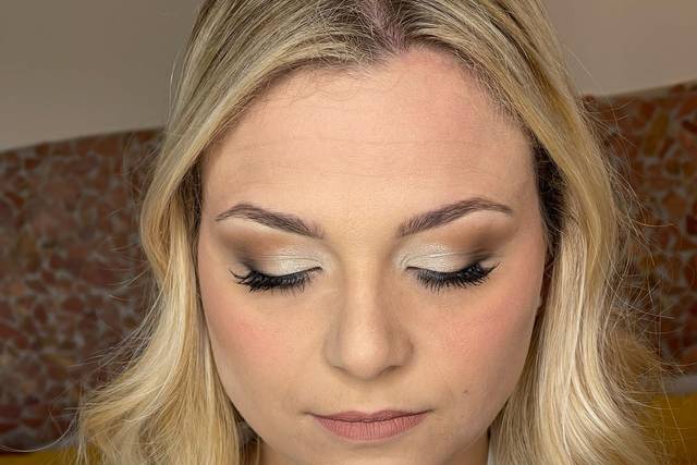 Lina Tinari Beauty & Nails 5