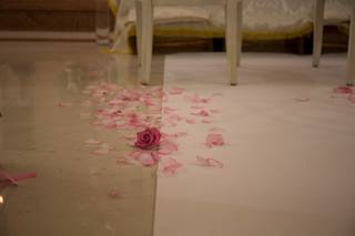 Alice & Flowers - 25