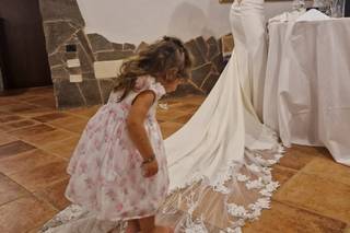 The Amazing Dress Company - 18