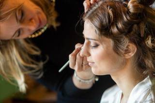 Susanna Hair & Make-Up Studio - 19