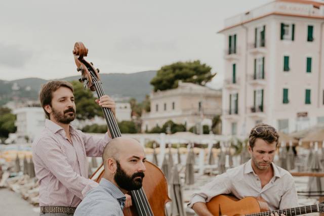 Hot Italian Swing 2