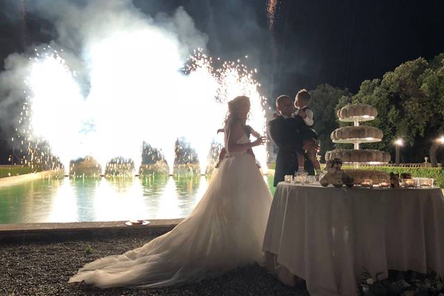 Setti Fireworks Wedding - Consulta la disponibilità e i prezzi