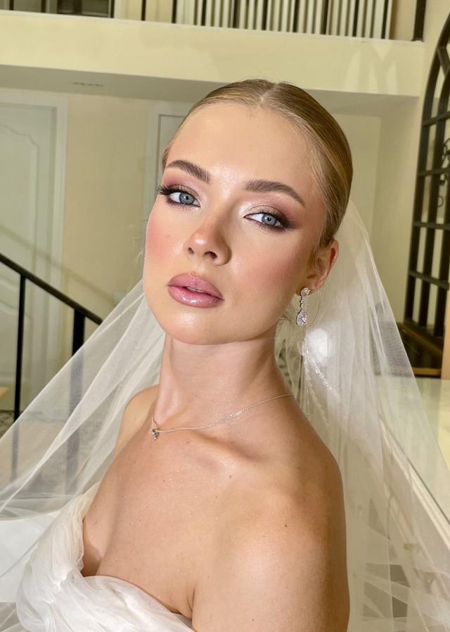 Elena Mua Artist - 2