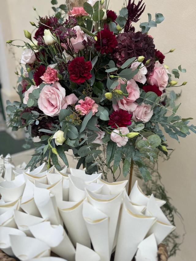 Les Dames des Fleurs - 1