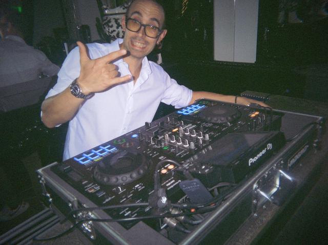 Denis Gironda DJ - 4