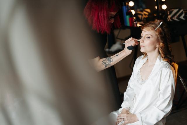 Apollonia Tolo make up artist - 3