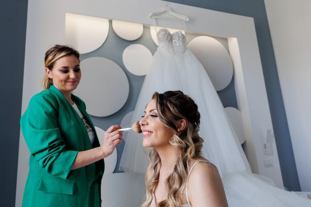 Valentina Caianiello Make up Artist - 1