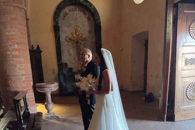 Foglio Bianco Abiti da Sposa 2