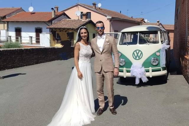 Foglio Bianco Abiti da Sposa 3