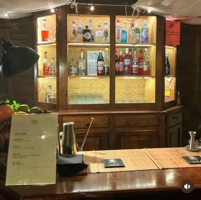 SpeakEasy Cocktail Bar - 1