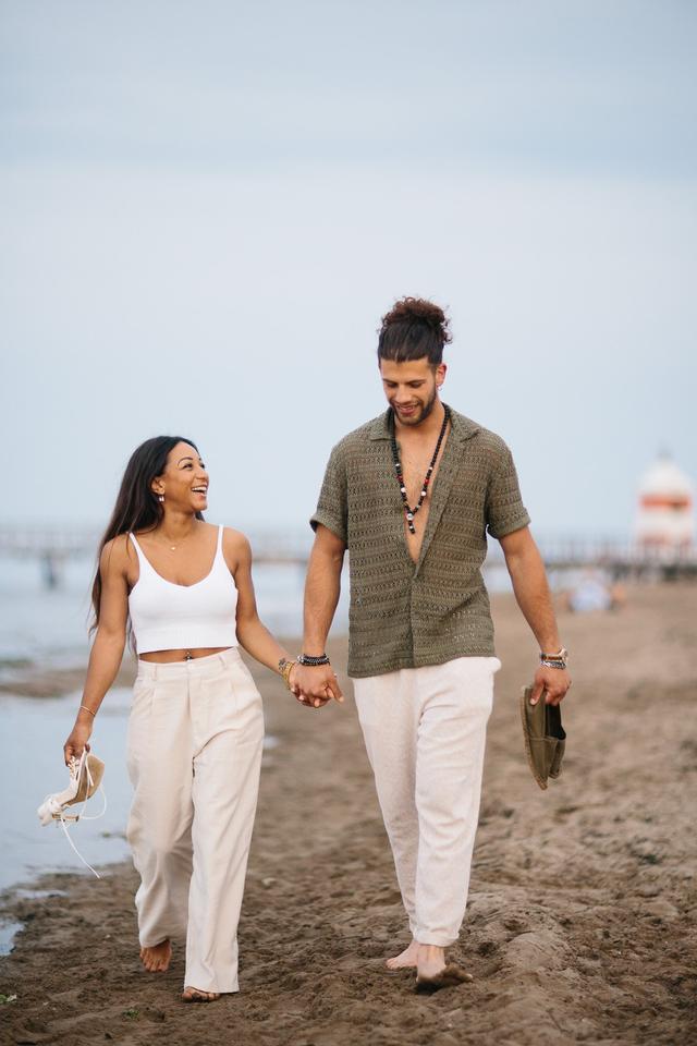 EZ Love Storyteller - 2