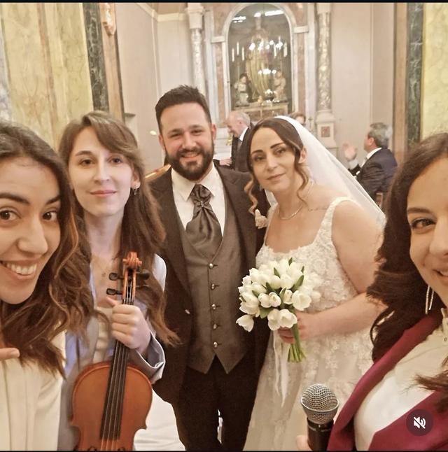 Ambra e Chiara Music - 1