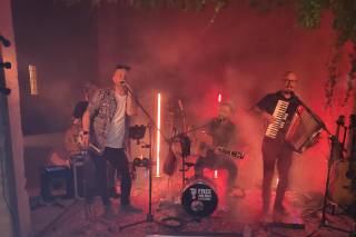 Men on the Moon - 5