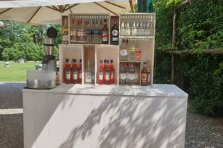 Barman at Work 4