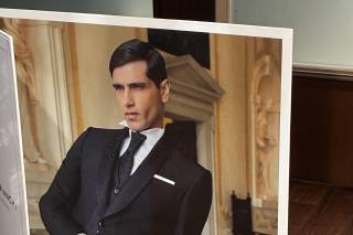 The Woman in White Gentlemen - 5