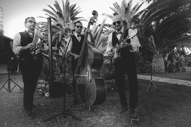 Red Pepper - Italian Swing Band 1