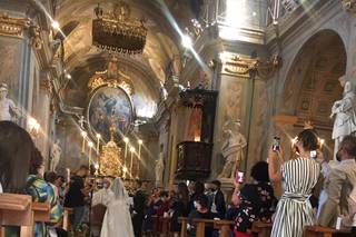 Arianna Pilone Floral Designer - 8