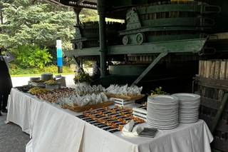 The Barktenders Barbecue Catering - 11