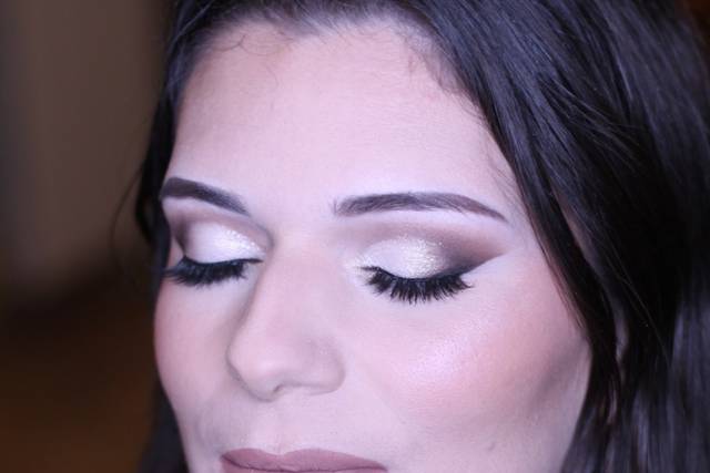 Tania Virzì Make-Up Artist 1