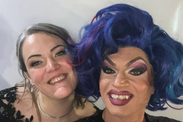 Drag Queen Sisters Show 3
