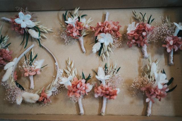 Loto Flower Shop & Lab - 1