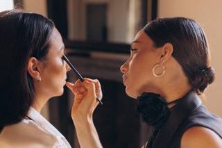 Emma Moretti Bridal Stylist - Make-Up & Hair Artist - 8