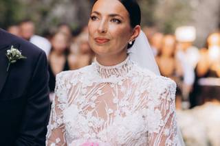 Emma Moretti Bridal Stylist - Make-Up & Hair Artist - 9
