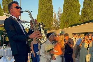 Federico Tozzi Sax Live DJ Animazione - 17