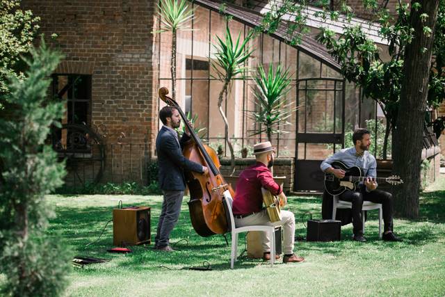 Hot Italian Swing 5