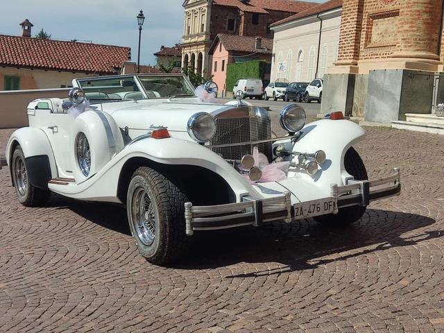 Deluxe Car - 4
