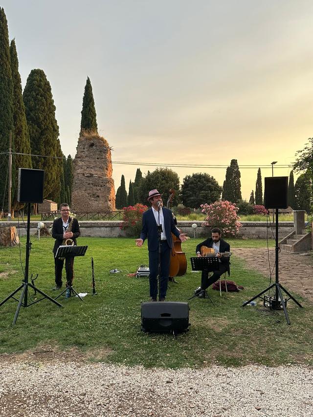 Swing me to the moon - 2