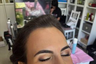 Francesca Bertinato Make-up & Brow Artist - 5