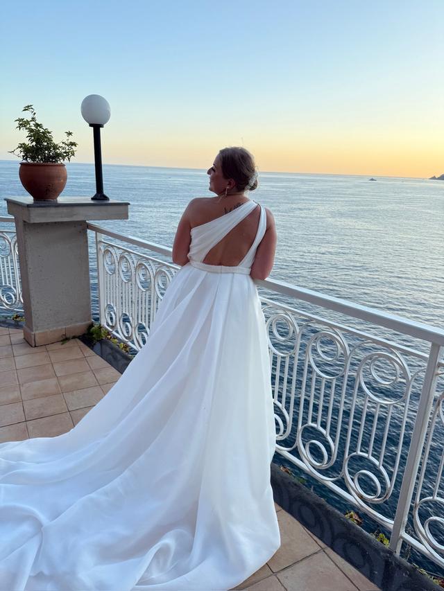 Cerrato Sposa - Store dedicato Nicole Milano - 2