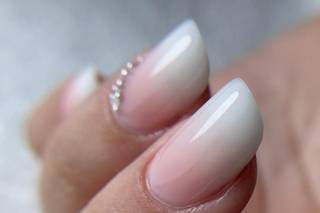 Delia Cassinesi Luxury Nails & Make-up - 8