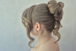 Francesca - Bridal Hair Stylist - 7