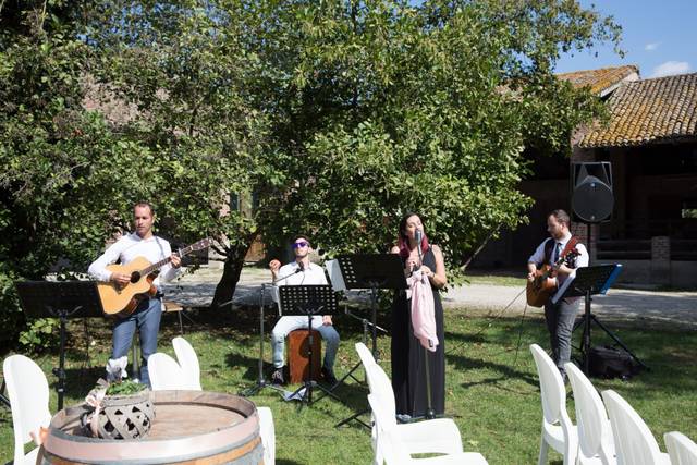 Tucp Acoustic Band 1