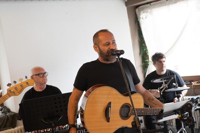 The Wink Cover Band 360 - 4