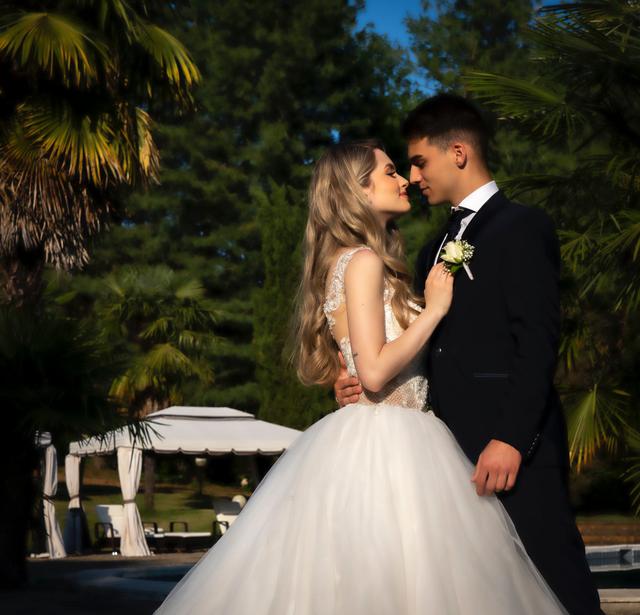 Now or Never - Foto e Video - 1