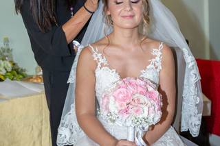 Pamela Pitzolu Make-up & Hair - 19