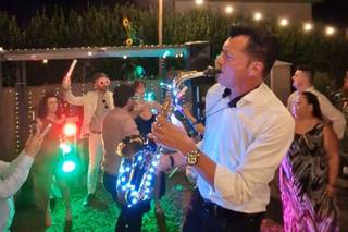 Federico Tozzi Sax Live DJ Animazione - 15