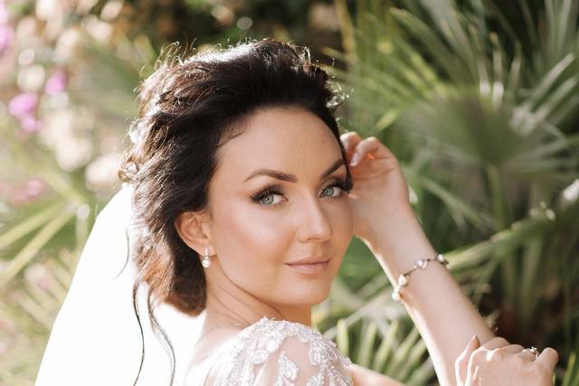 Daria Savinova Hair & Make Up 2
