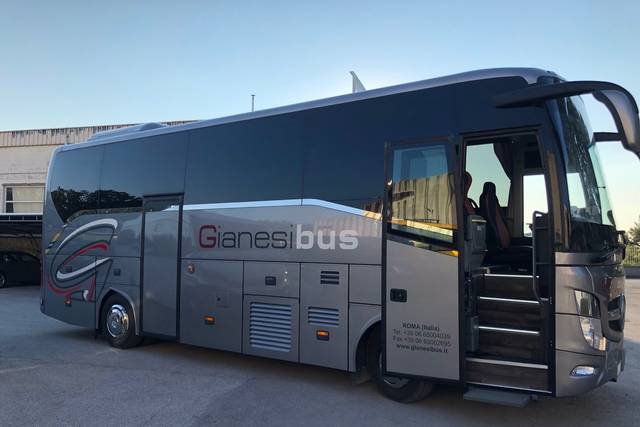 Gianesi bus & Limousine S.r.l. 4