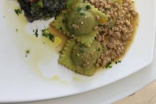 Sardegna Hotel Suites & Restaurant - 4