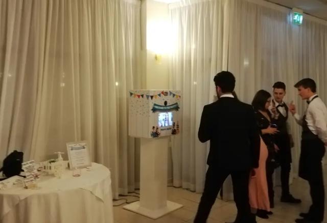 Party Guest Book Spinner 360 & Caricature - 3