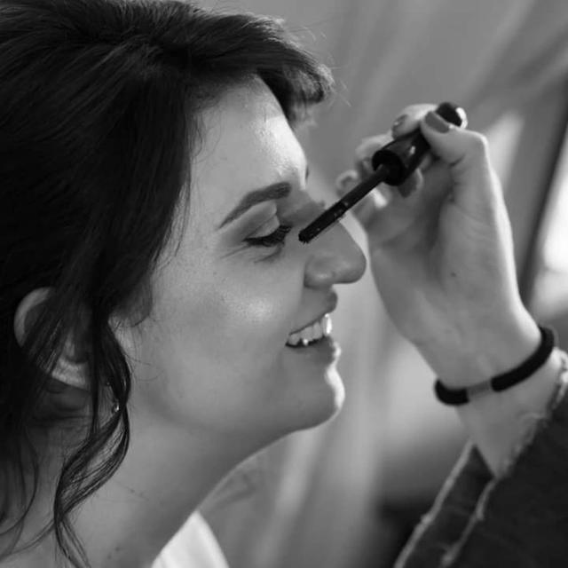 Julia Estetica e Make-up - 2