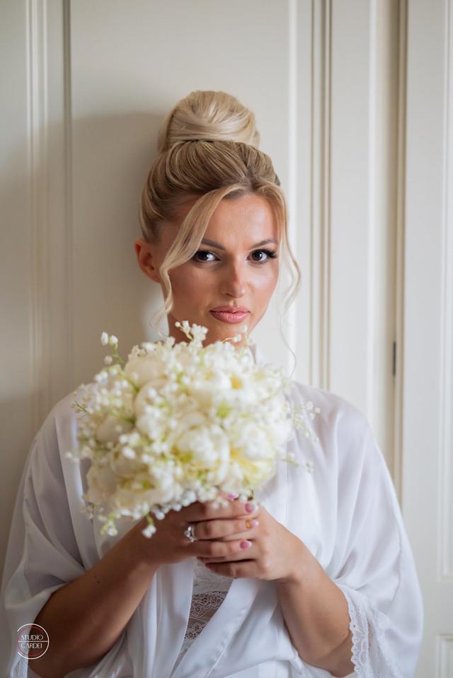 Emma Moretti Bridal Stylist - Make-Up & Hair Artist - 2