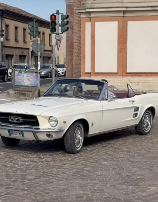 La Dolce Vita Wedding Car - 2