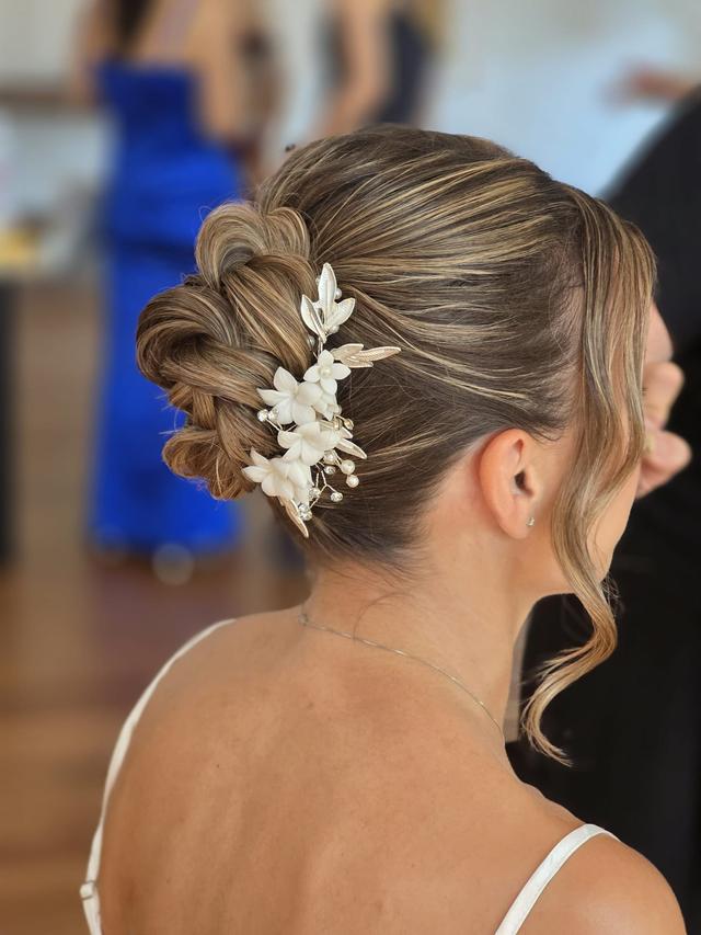 Cristal Hair Style - 2
